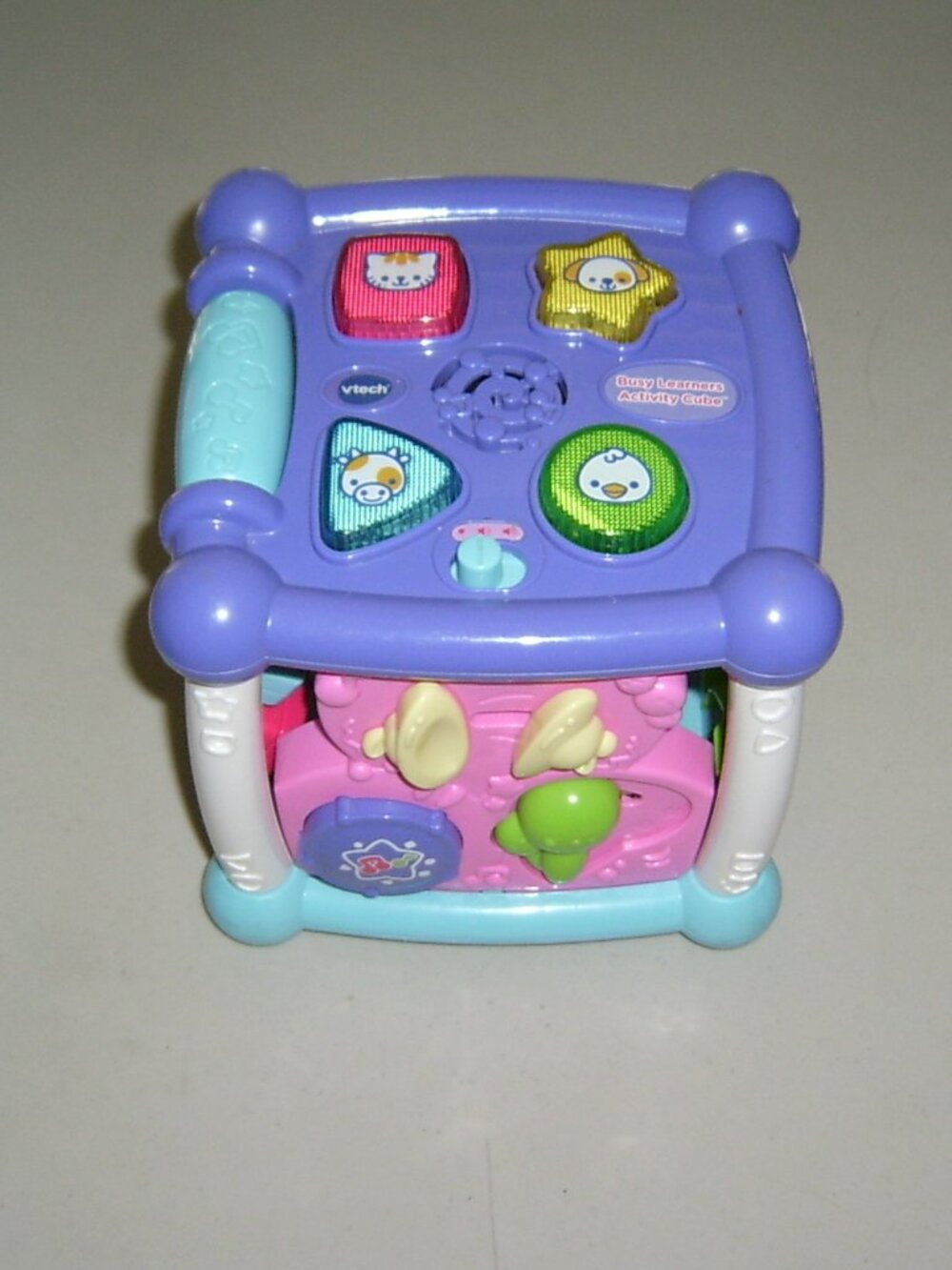 Vtech Busy Learners Activity Cube, Lights & Music, w/Batteries, EUC